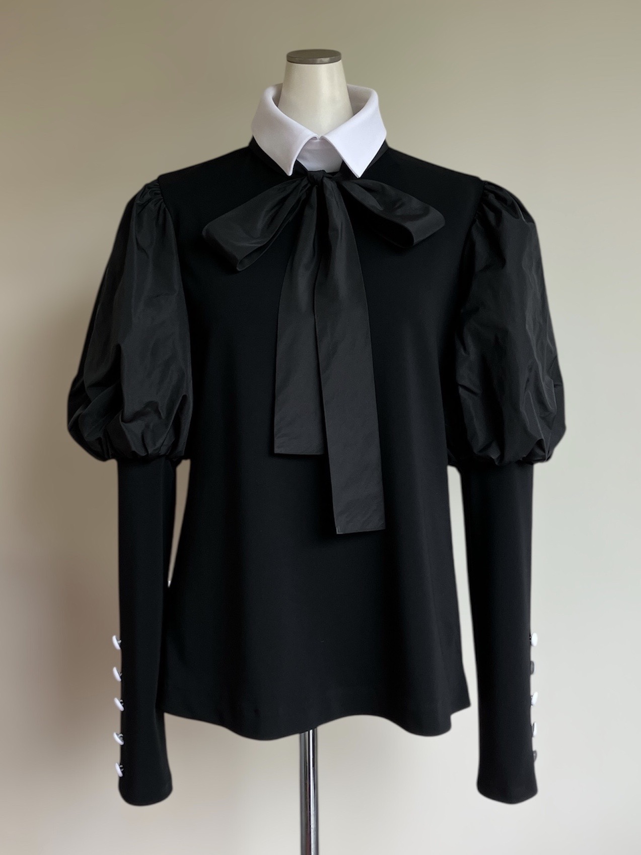 v-8512　　　　　　￥65000
