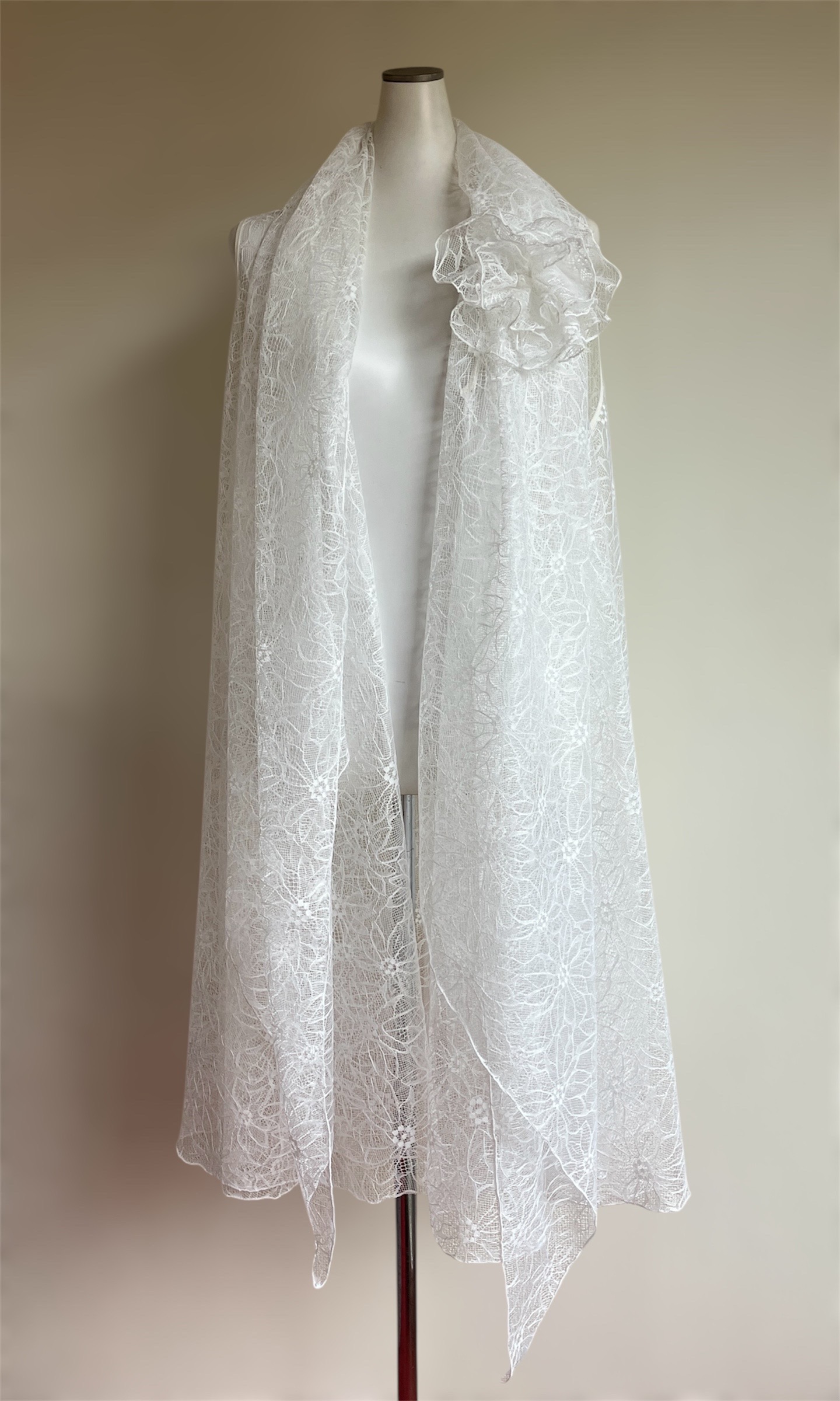 v-8520-01　　　　　　　￥62,000