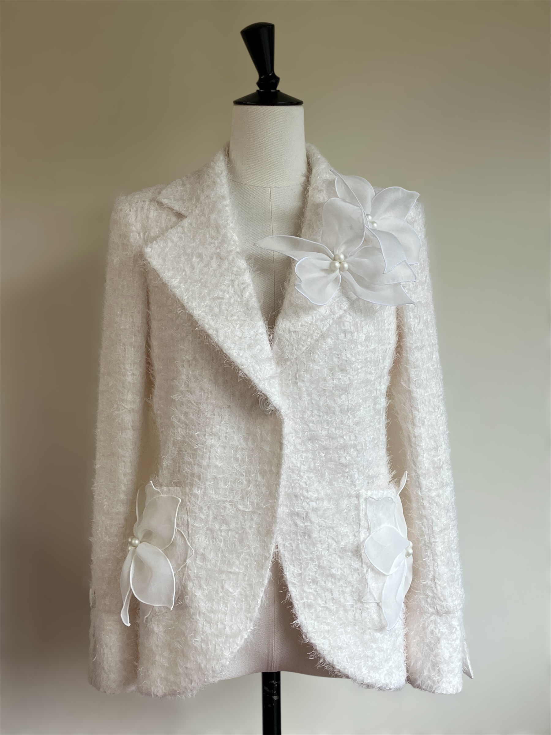 v-8525-01　　　　　　￥110,000