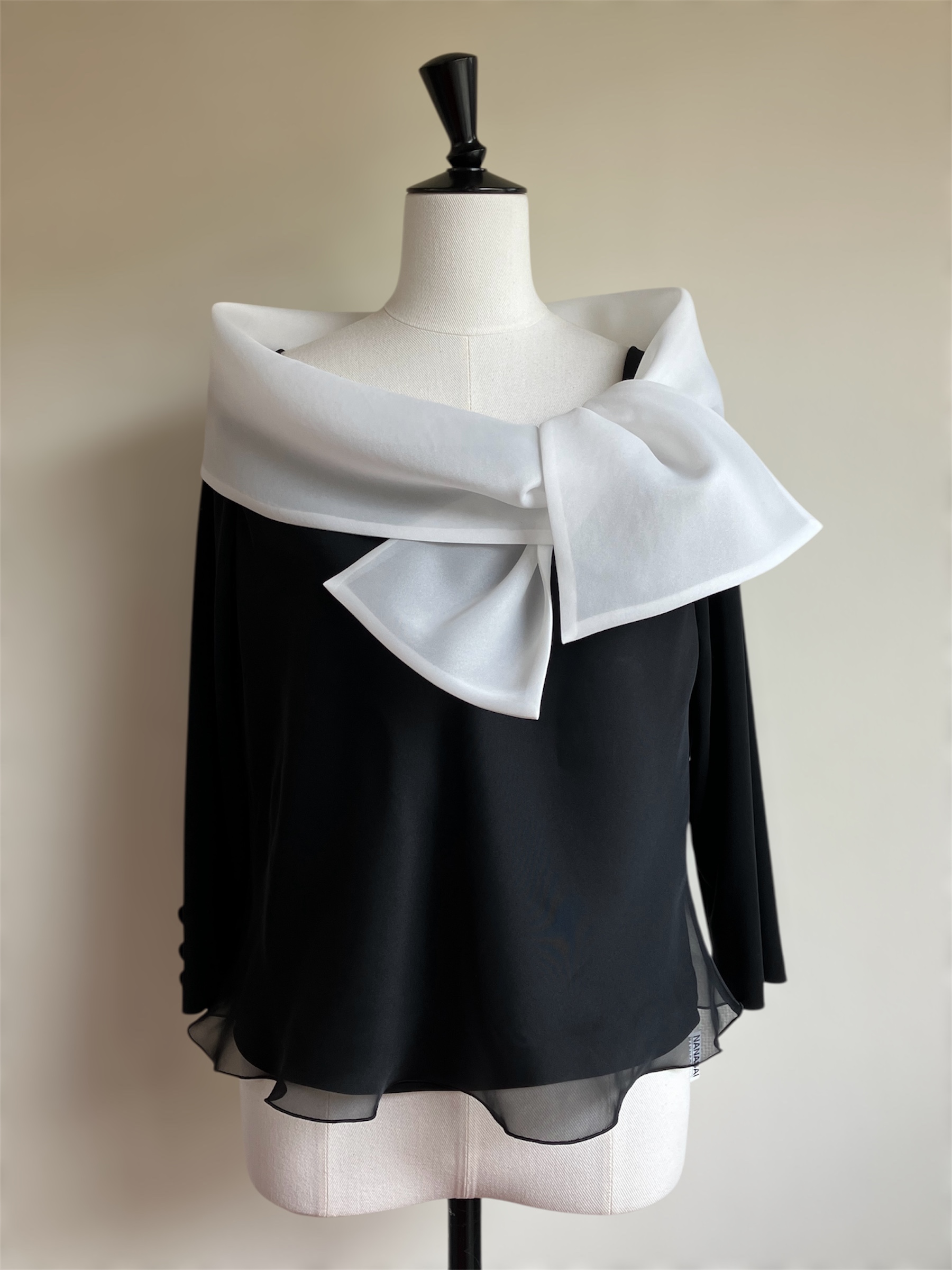 v-8536　　　　　　￥70,000