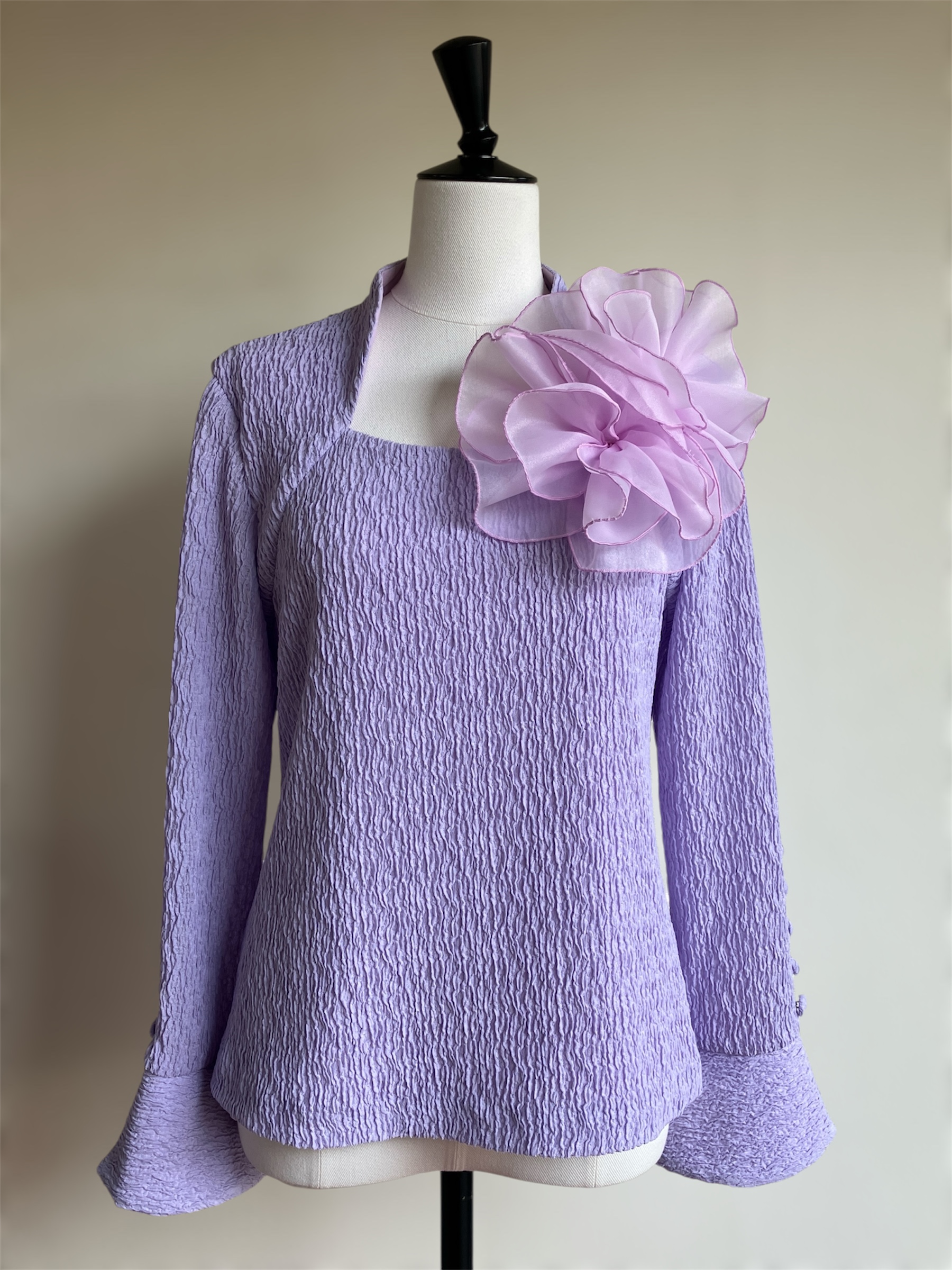 v-8611-74　　　　　　￥80,000